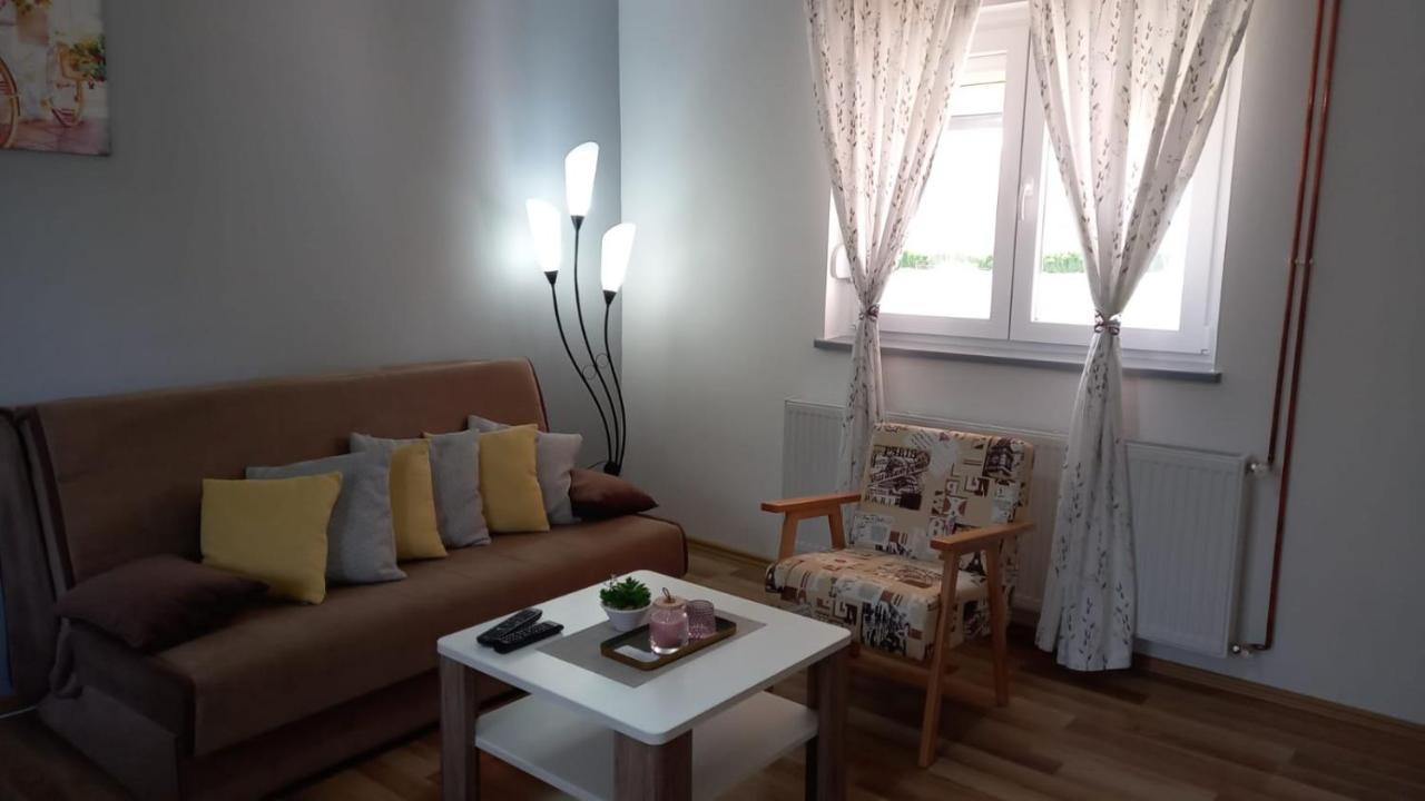 Apartment Rosie Smoljanac Exteriér fotografie