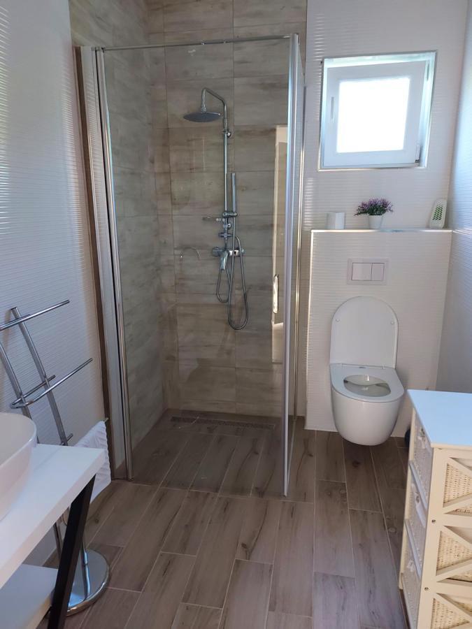 Apartment Rosie Smoljanac Exteriér fotografie